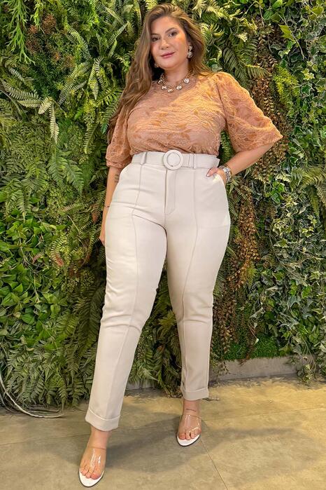 Blusa em Renda Azurine