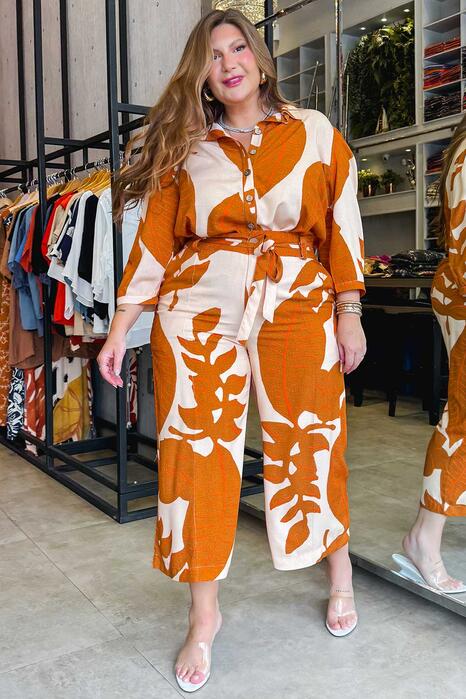 Conjunto Fantasia Floral Tricot.